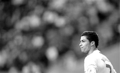 德天空：阿森纳多次考察法兰克福快马巴奥亚，红军热刺也有意