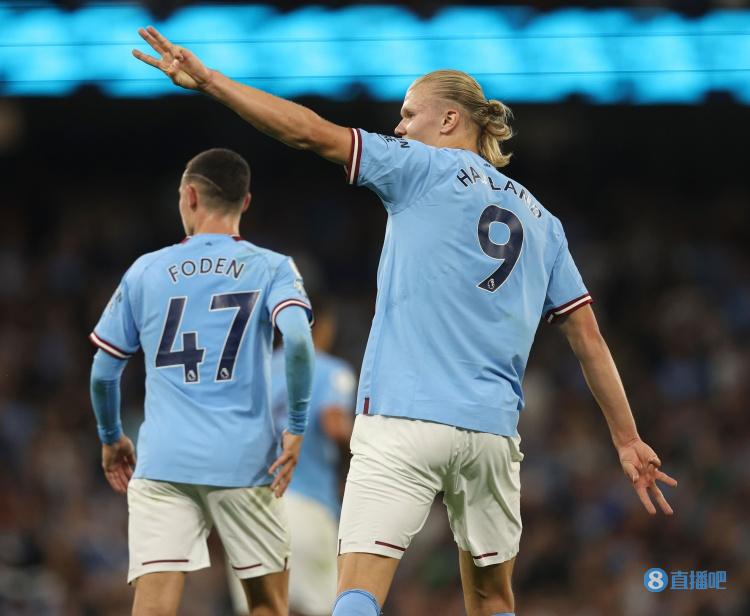 阿贾克斯客场4-2逆转卡拉巴克，收获本赛季欧冠首胜