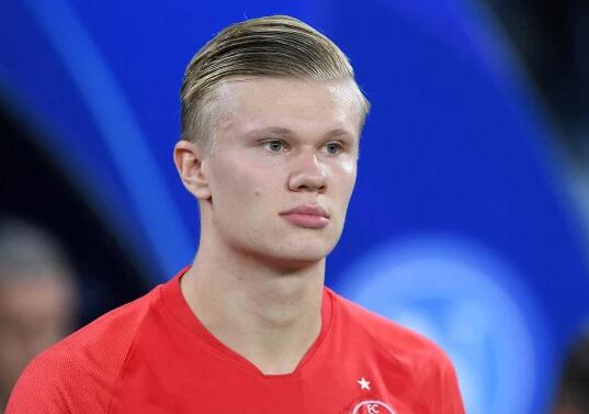 斯塔尼希奇谈进球：那个角球战术我们练了很多次（斯塔尼希奇谈破门：那套角球战术是我们反复演练的成果）