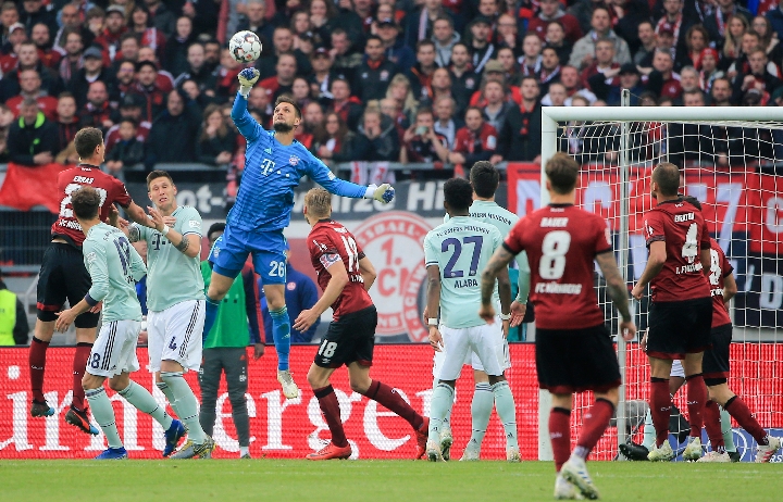 金州勇士在主场134-117击败犹他爵士，终结三连败，展现强大韧性与高效进攻。