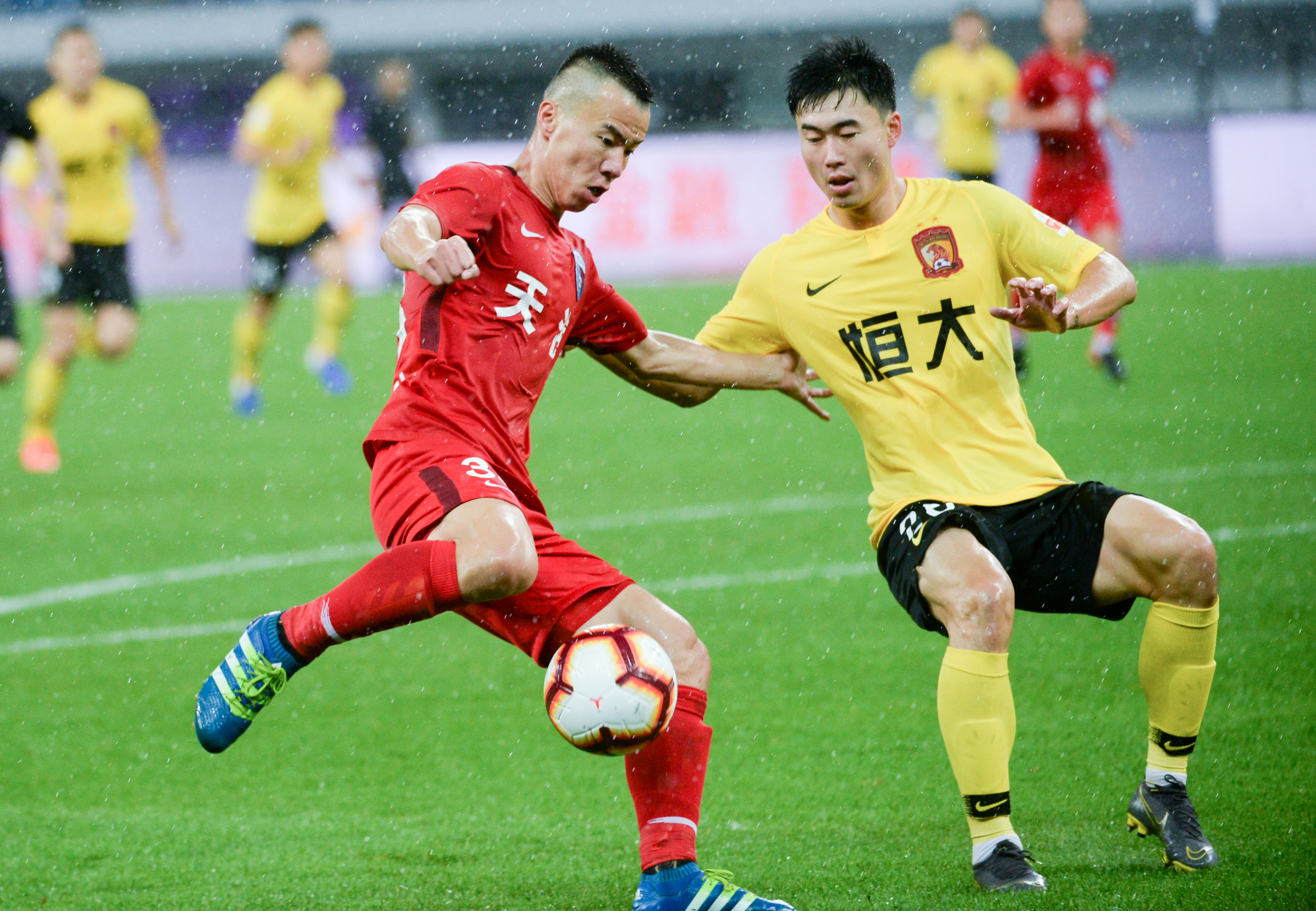 意甲最强黑马持续抢分（意甲最大黑马继续收割积分）