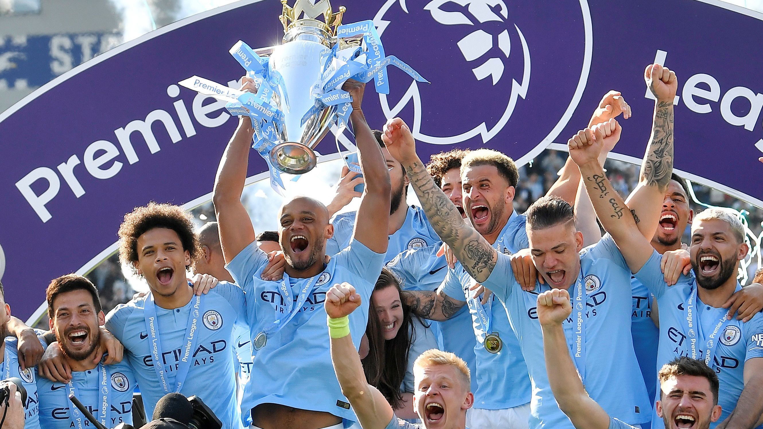 每一拍都是爱心！张江镇这场街区羽毛球比赛挥洒汗水，更温暖人心