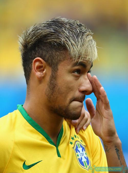 姆巴佩：今天很特别因为是我的生日，庆祝动作是献给C罗的（姆巴佩：生日之夜格外特别，我的庆祝致敬C罗）