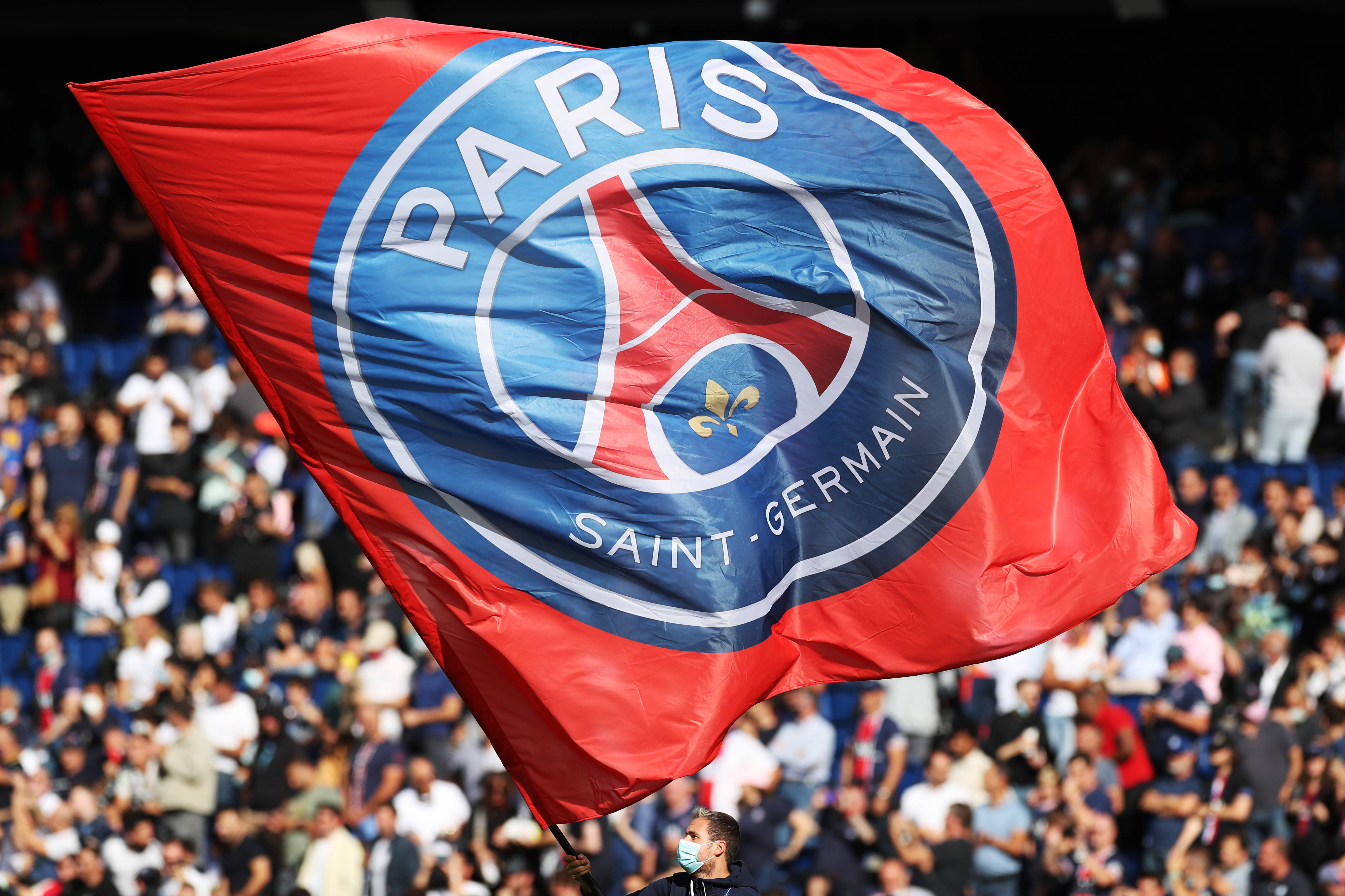 科曼：荷兰足球的人才太多了，我对明年的世界杯充满了期待（科曼：荷兰足球人才济济，我对明年世界杯信心十足）