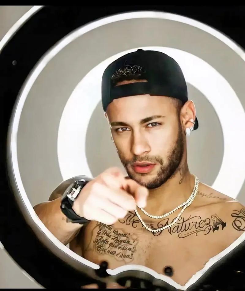 图片报：纽卡对谢什科的最新报价为8000万欧+500万欧浮动