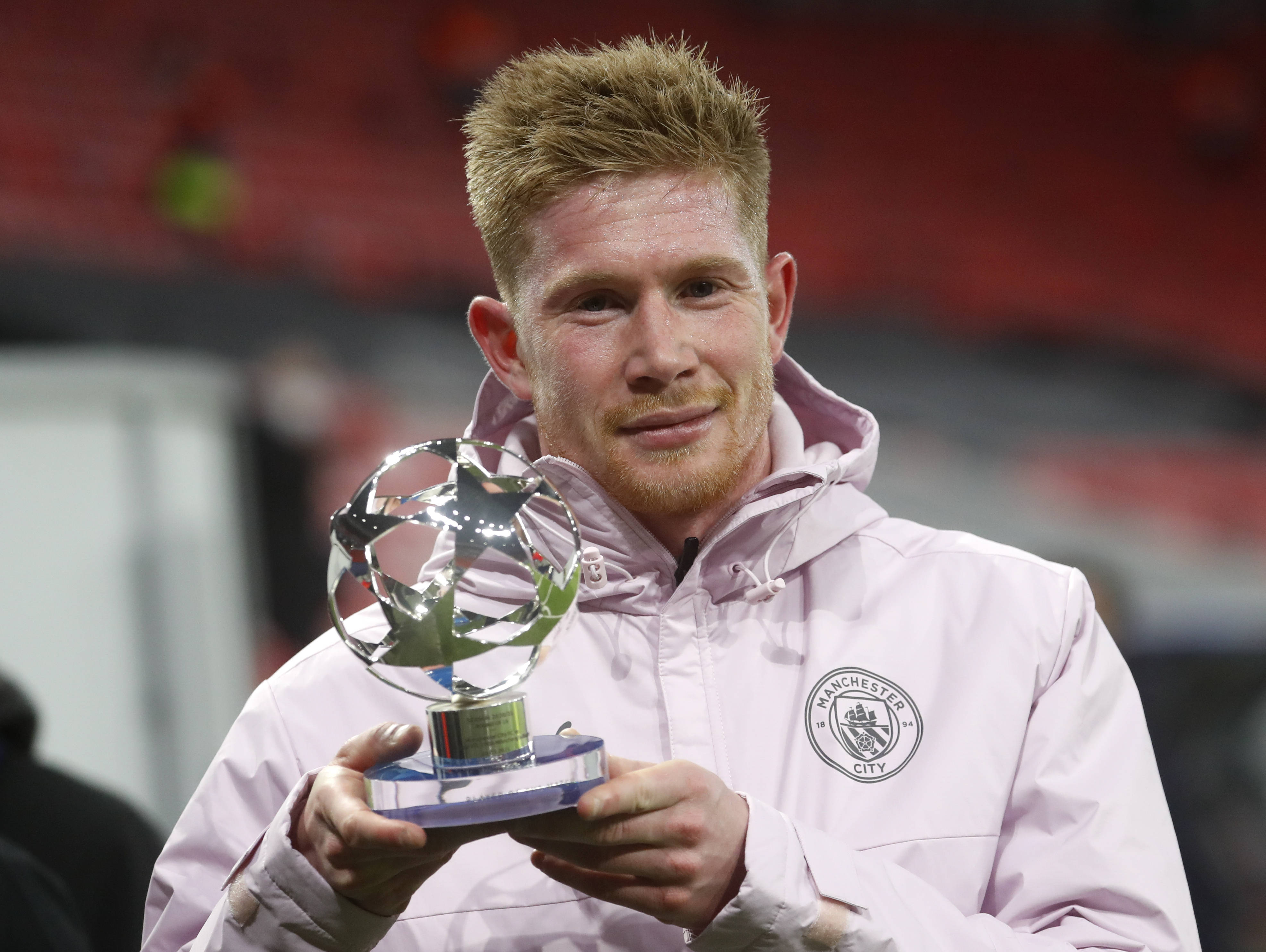 英超半场：西蒙斯传射，里沙利松破门，热刺2-0布伦特福德（英超半场战报：西蒙斯一传一射，里沙利松建功，热刺2-0领先布伦特福德）