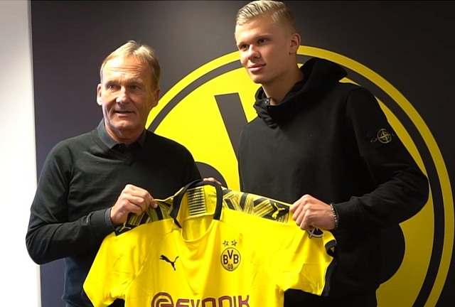 三场两零封仅丢1球，奥纳纳当选土媒评选的土超10月最佳球员