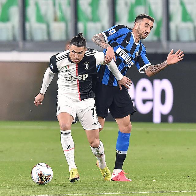 王洪亮：85一代球员爱学习沟通多；希望有机会去欧洲深度提高