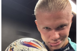 帕洛特近2场轰入5球+绝杀匈牙利，助爱尔兰抢下附加赛资格（帕洛特两战斩5球含绝杀匈牙利，力助爱尔兰锁定附加赛名额）