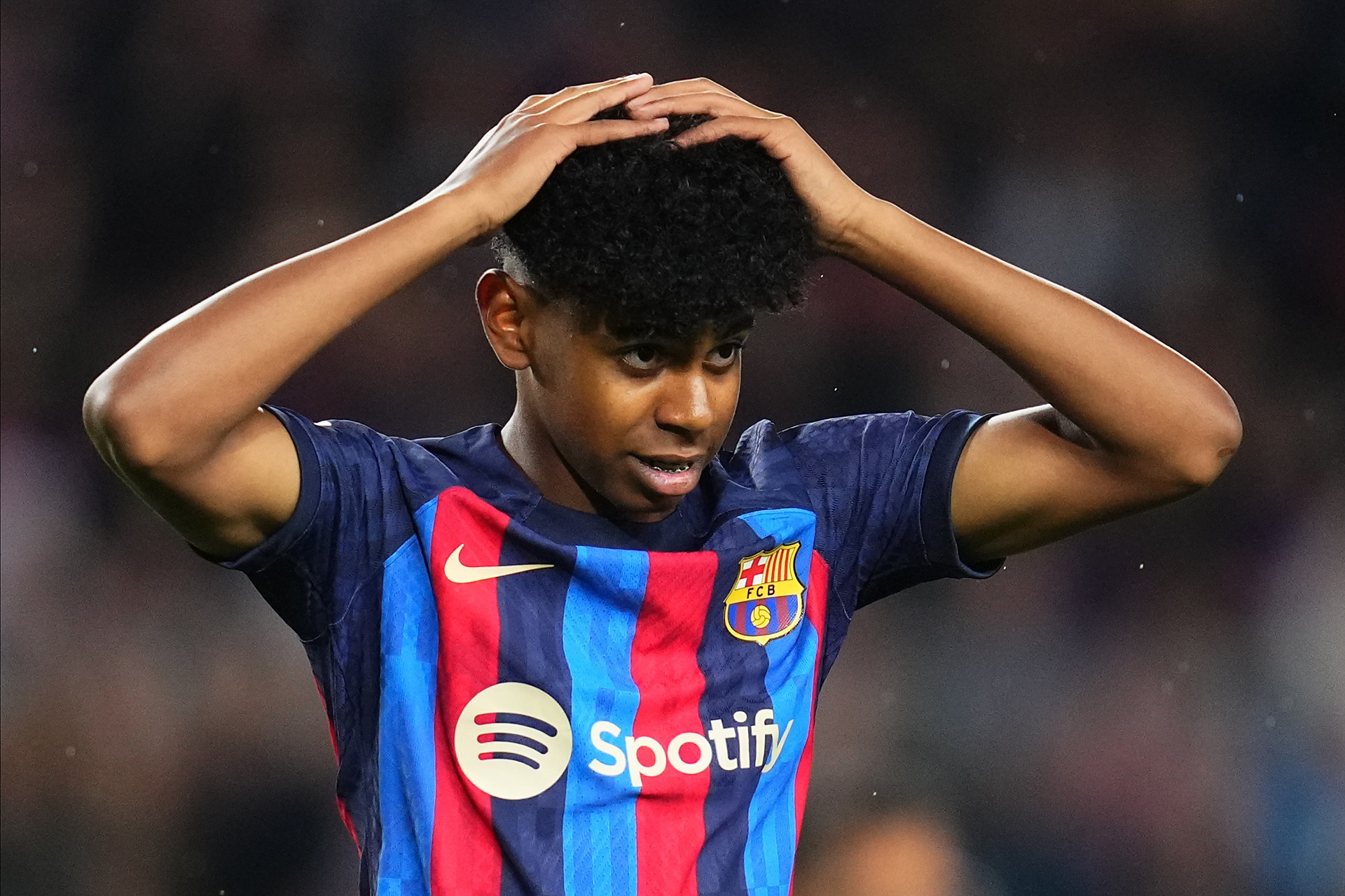 足球欧洲杯门将扑点成热点话题