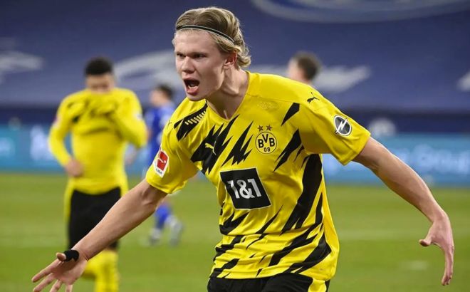 利物浦主力萨拉赫连续三轮替补，怒斥教练斯洛特，暗示可能离队。