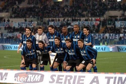 北京时间12月12日凌晨04：00，欧协联联赛阶段将上演一场典型的强弱对话。